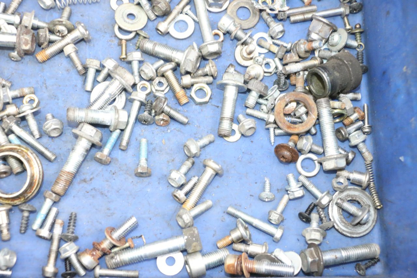 photo de SACO DE PARAFUSOS E FIXADORES KSR CODE 125 (2018 - 2020) - Ampliação técnica