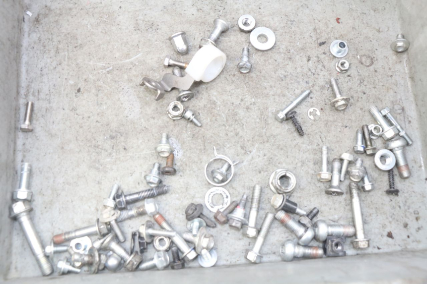 photo de SACO DE PARAFUSOS E FIXADORES HONDA CRF CR-F 125 (2020 - 2021) - Detalhe da peça