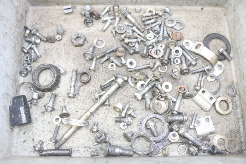 photo de SACO DE PARAFUSOS E FERRAGENS HONDA CRF CR-F 450 (2009 - 2012) - Detalhe da peça