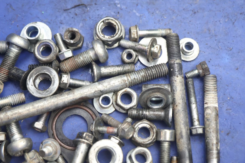 photo de SACO DE PARAFUSOS E FIXADORES HONDA CRF CR-F 125 (2020 - 2021) - Zoom do estado de desgaste