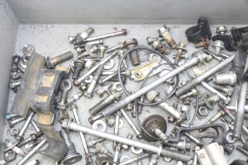 photo de SACO DE PARAFUSOS E FERRAGENS HONDA CRF 250 (2016 - 2017) - Outro ângulo de visão