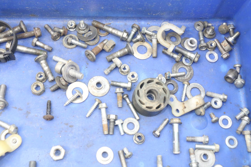 photo de SACO DE PARAFUSOS E FERRAGENS HONDA CRF 250 (2010 - 2013) - Outro ângulo de visão