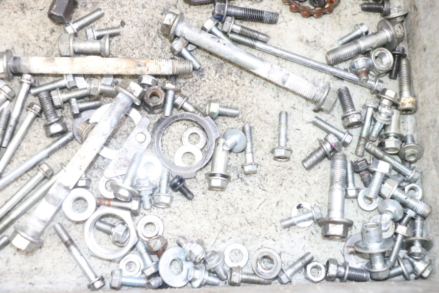 photo de SACO DE PARAFUSOS E FERRAGENS HONDA CRF-F CRF F 110 (2019 - 2022) - Outro ângulo de visão