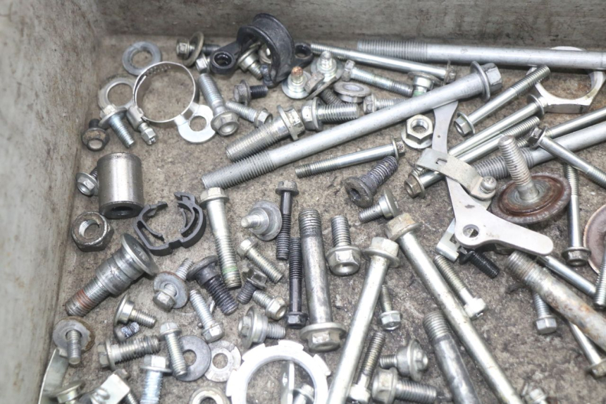 photo de SACO DE PARAFUSOS E FERRAGENS HONDA CRF R 250 (2020 - 2021) - Detalhe da peça