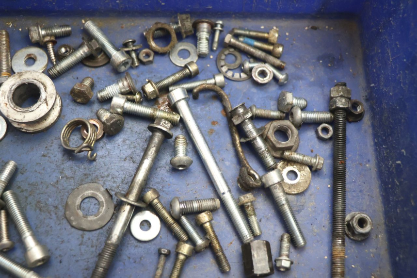 photo de SACO DE PARAFUSOS PARAFUSOS HM HONDA CRM DERAPAGE RR 50 (2006 - 2017) - Zoom do estado de desgaste