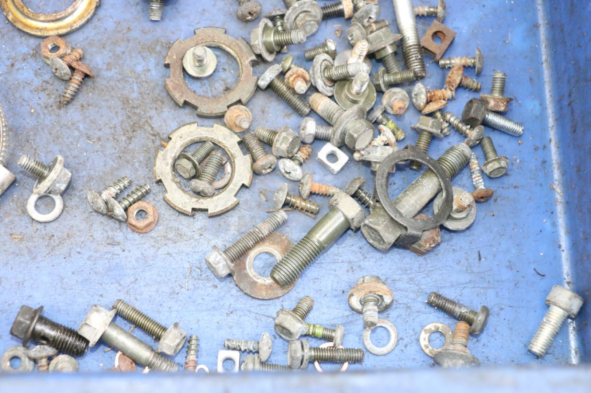 photo de SACO DE PARAFUSOS E FERRAGENS YAMAHA CYGNUS X 125 (2004 - 2007) - Detalhe da peça