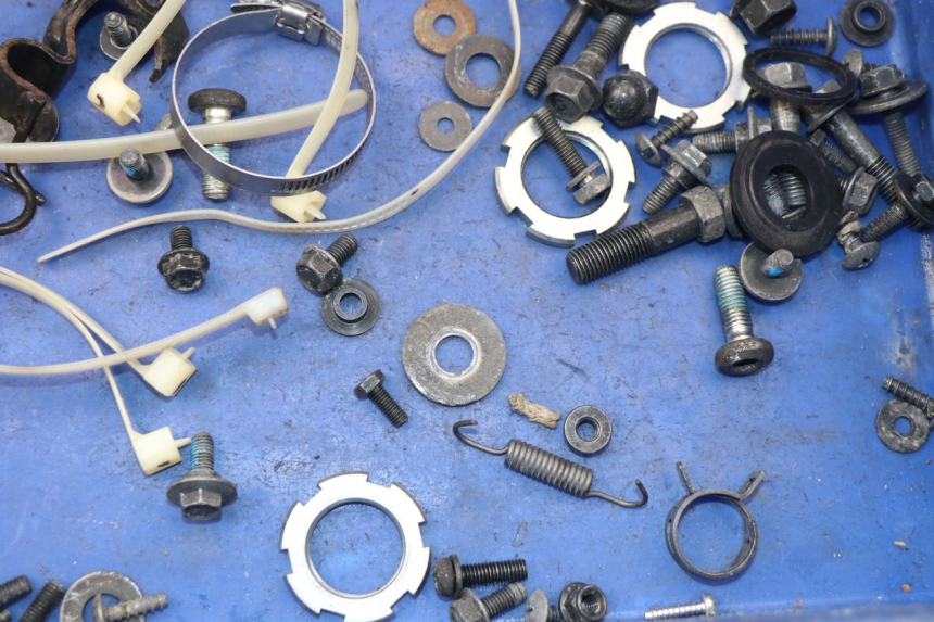 photo de SACO DE PARAFUSOS E FERRAGENS YAMAHA CYGNUS X INJECTION 125 (2007 - 2013) - Detalhe da peça