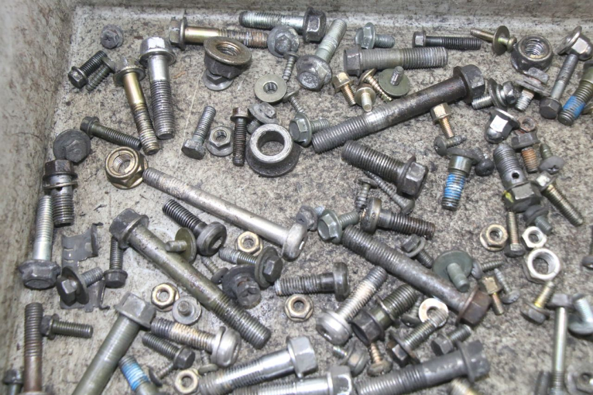 photo de SACO DE PARAFUSOS E FERRAGENS KYMCO DINK STREET 125 (2009 - 2014) - Detalhe da peça