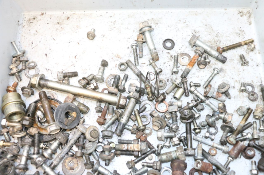 photo de SACO DE PARAFUSOS PARAFUSOS SUZUKI DR S 600 (1985 - 1989) - Detalhe da peça