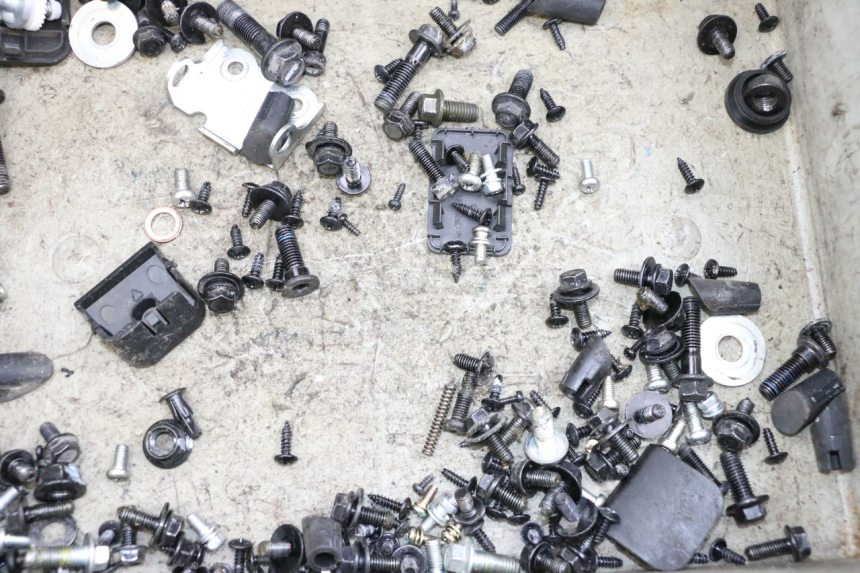 photo de SACO DE PARAFUSOS E FERRAGENS SEGWAY NINEBOT E125S 1 (2022 - 2026) - Detalhe da peça