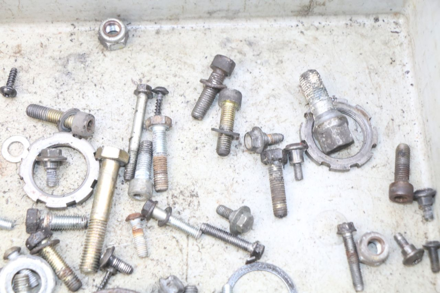 photo de SACO DE PARAFUSOS E FERRAGENS PEUGEOT ELYSTAR 50 (2002 - 2014) - Outro ângulo de visão