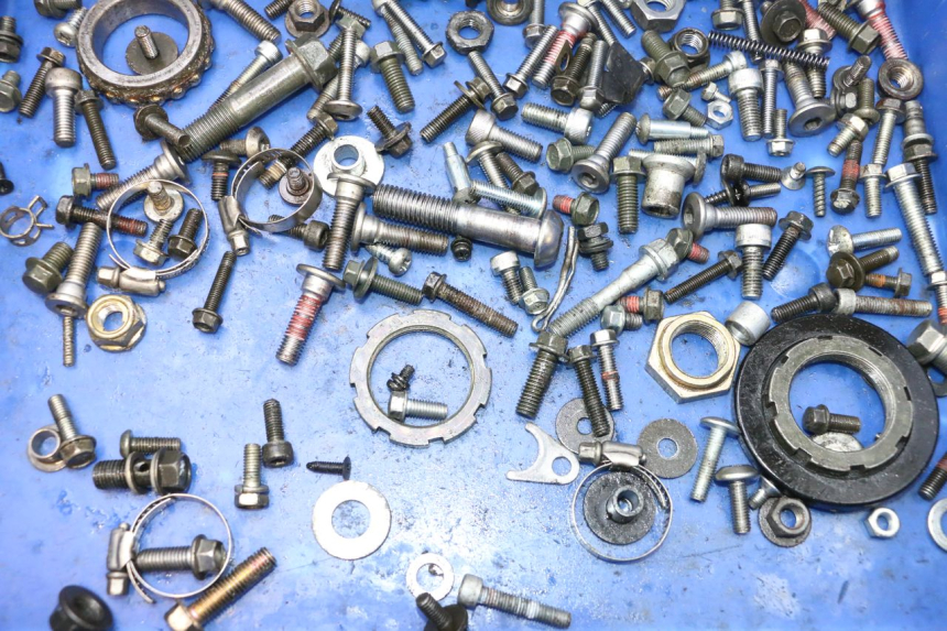photo de SACO DE PARAFUSOS E FERRAGENS KAWASAKI ER-6 ER6 N 650 (2005 - 2009) - Detalhe da peça