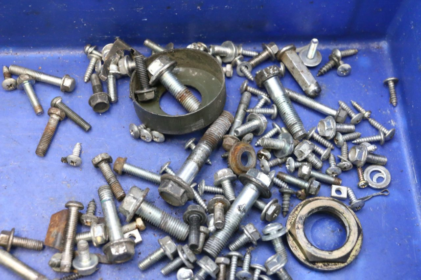 photo de SACO DE PARAFUSOS E FIXADORES KEEWAY F-ACT FACT EVO 50 (2020 - 2026) - Vista geral