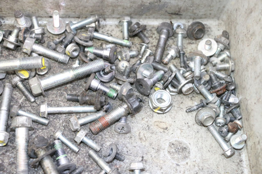 photo de SACO DE PARAFUSOS E FERRAGENS HONDA FES S-WING SWING ABS 125 (2007 - 2015) - Vista geral
