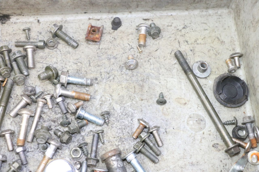 photo de SACO DE PARAFUSOS E FIXADORES STAHO FH 50 (2018 - 2019) - Detalhe da peça