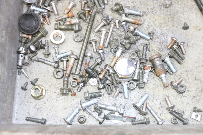 photo de SACO DE PARAFUSOS E FIXADORES STAHO FH 50 (2018 - 2019) - Outro ângulo de visão