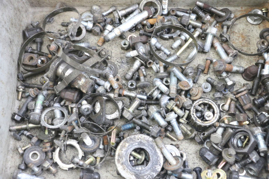 photo de SACO DE PARAFUSOS E FERRAGENS YAMAHA FJ 3CX 1200 (1986 - 1996) - Detalhe da peça