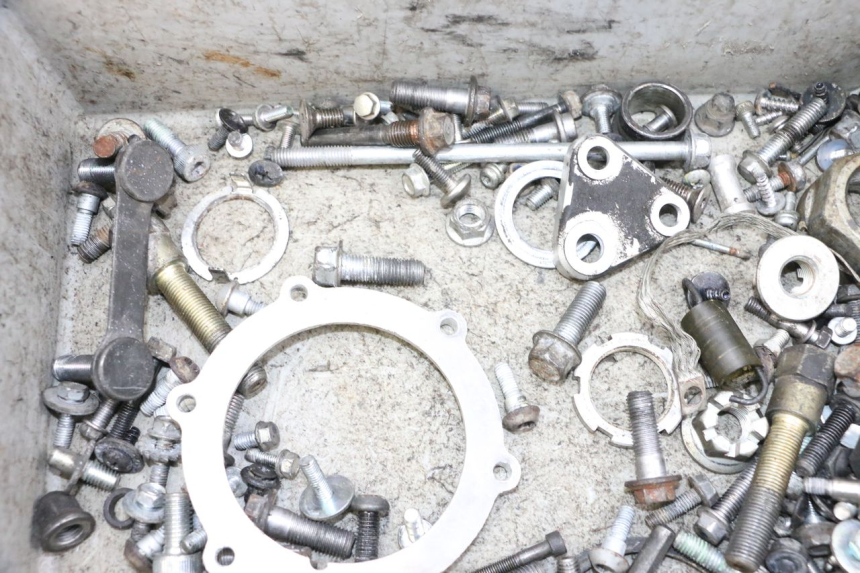 photo de SACO DE PARAFUSOS E FERRAGENS YAMAHA FJR ABS 1300 (2006 - 2012) - Zoom do estado de desgaste