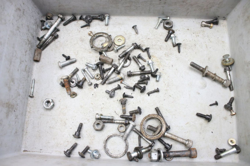photo de SACO DE PARAFUSOS E FERRAGENS PIAGGIO FLY 2T 50 (2004 - 2017) - Detalhe da peça