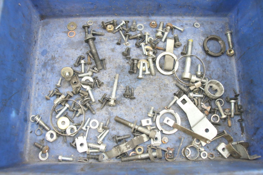 photo de SACO DE PARAFUSOS E FIXADORES PIAGGIO FLY 125 (2005 - 2012) - Vista principal
