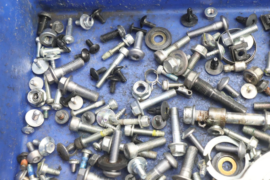 photo de SACO DE PARAFUSOS E FERRAGENS YAMAHA FZ8 800 (2010 - 2016) - Detalhe da peça