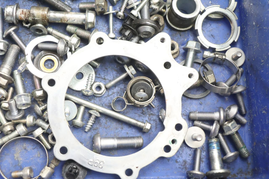 photo de SACO DE PARAFUSOS E FERRAGENS YAMAHA FZ8 800 (2010 - 2016) - Ampliação técnica