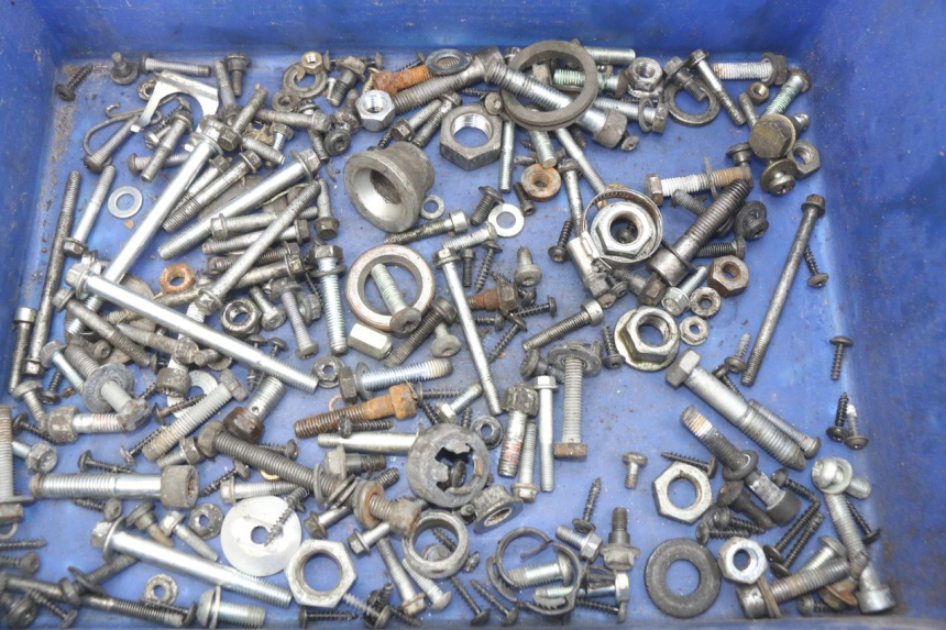 photo de SACO DE PARAFUSOS E FERRAGENS PEUGEOT GEOPOLIS 400 (2007 - 2013) - Detalhe da peça