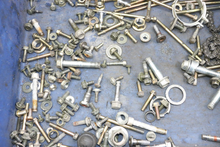 photo de SACO DE PARAFUSOS E FIXADORES GOES WIKI 125 (2010 - 2015) - Detalhe da peça