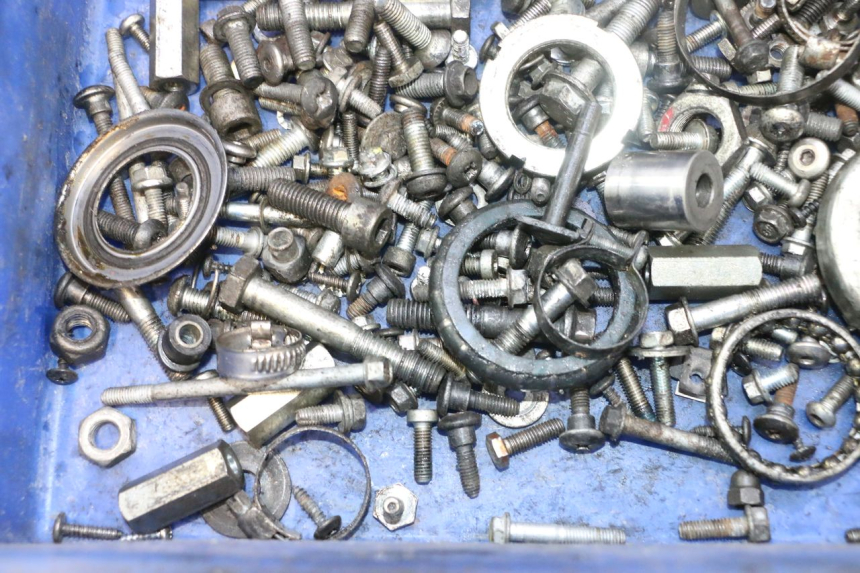 photo de SACO DE PARAFUSOS E FERRAGENS GILERA GP 800 (2007 - 2013) - Outro ângulo de visão