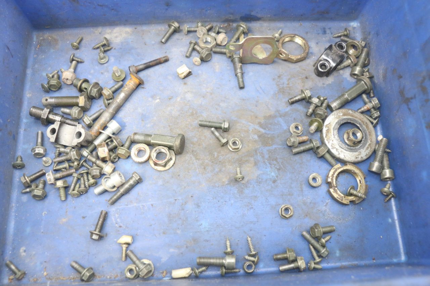 photo de SACO DE PARAFUSOS E FIXADORES TNT MOTOR GRIDO 2T 50 (2010 - 2019) - Detalhe da peça