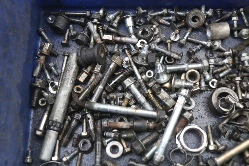 photo de SACO DE PARAFUSOS E FERRAGENS HONDA CBR F 1000 (1993 - 1996) - Detalhe da peça