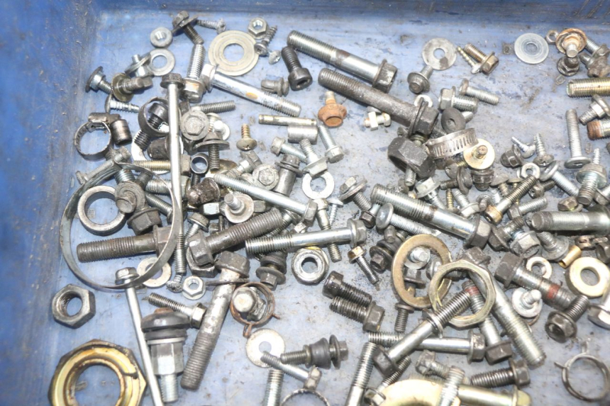 photo de SACO DE PARAFUSOS E FERRAGENS HONDA NES AROBASE 125 (2000 - 2003) - Detalhe da peça