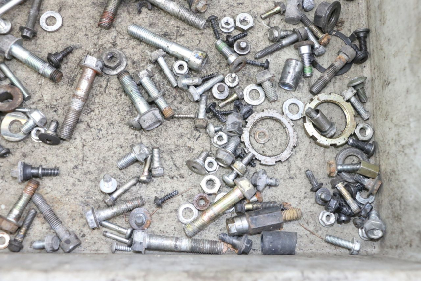 photo de SACO DE PARAFUSOS E FERRAGENS HONDA PES PS I 125 (2006 - 2012) - Outro ângulo de visão
