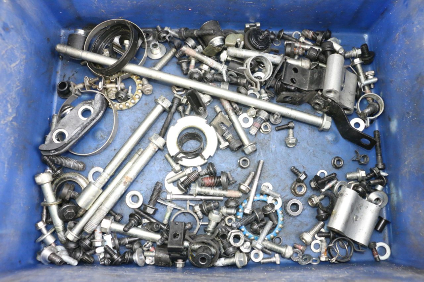 photo de SACO DE PARAFUSOS E FERRAGENS HUSQVARNA SVARTPILEN 401 (2018 - 2023) - Vista principal