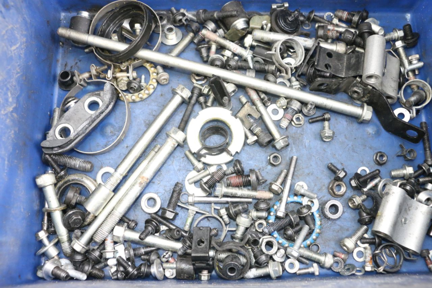 photo de SACO DE PARAFUSOS E FERRAGENS HUSQVARNA SVARTPILEN 401 (2018 - 2023) - Detalhe da peça
