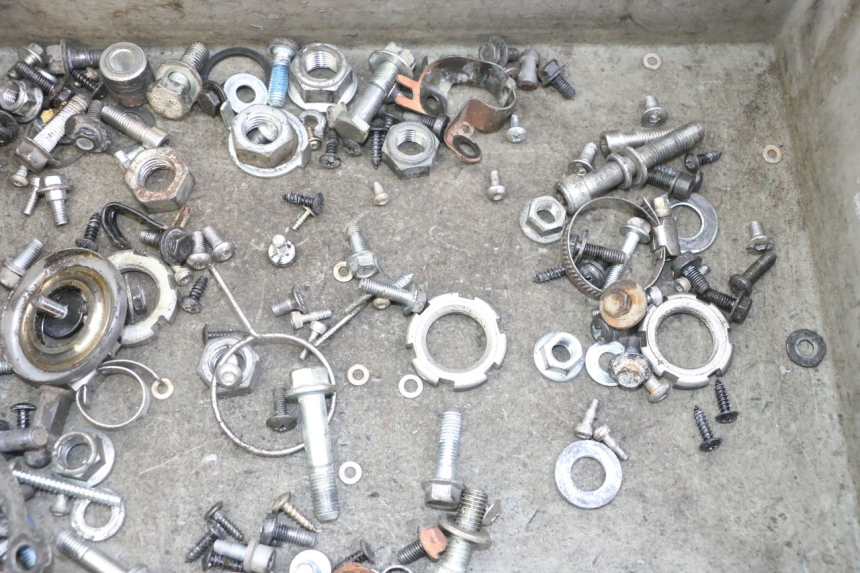photo de SACO DE PARAFUSOS E FERRAGENS YAMAHA JOG R 50 (2004 - 2014) - Detalhe da peça