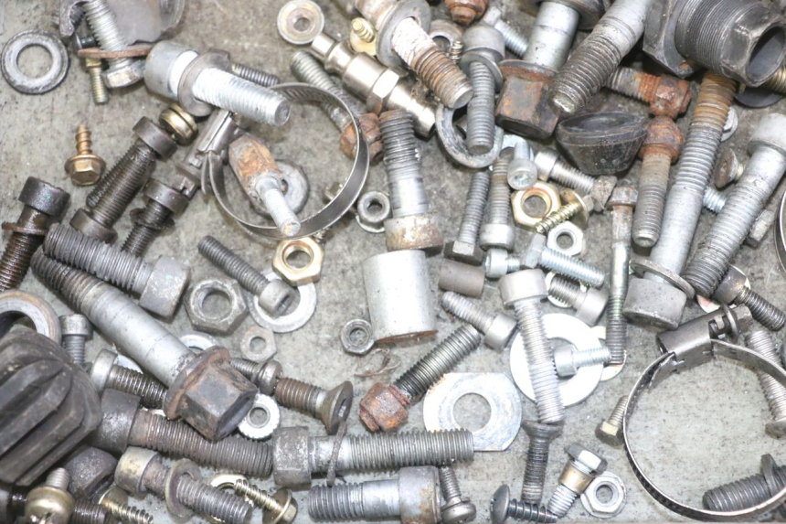 photo de SACO DE PARAFUSOS E FIXADORES BMW K 75 RT 750 (1989 - 1997) - Zoom do estado de desgaste