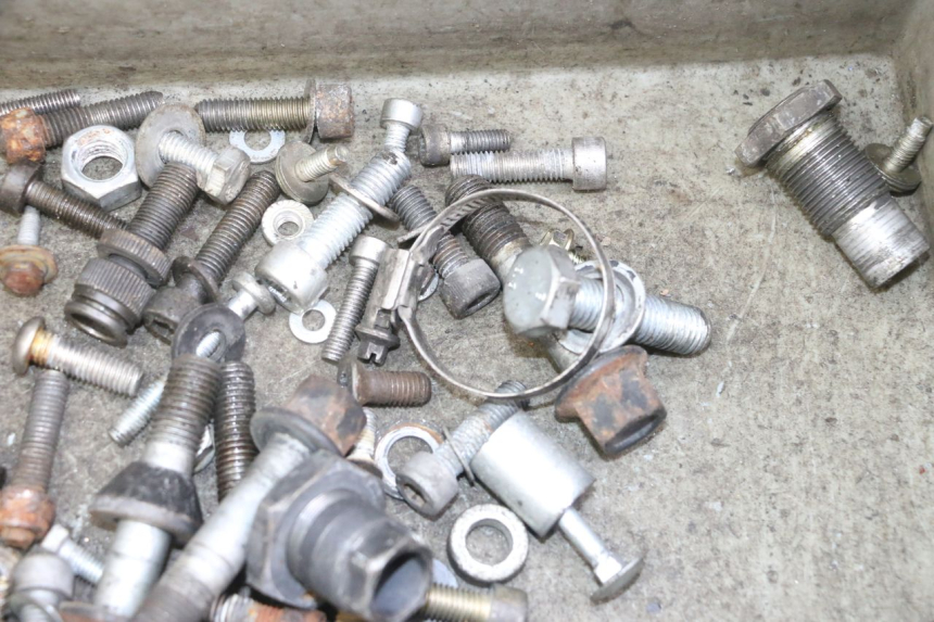 photo de SACO DE PARAFUSOS E FIXADORES BMW K 75 RT 750 (1989 - 1997) - Ampliação técnica
