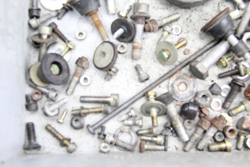 photo de SACO DE PARAFUSOS E FERRAGENS BMW K100 1000 (1982 - 1990) - Detalhe da peça