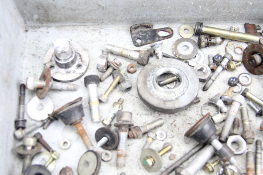 photo de SACO DE PARAFUSOS E FERRAGENS BMW K100 1000 (1982 - 1990) - Ampliação técnica