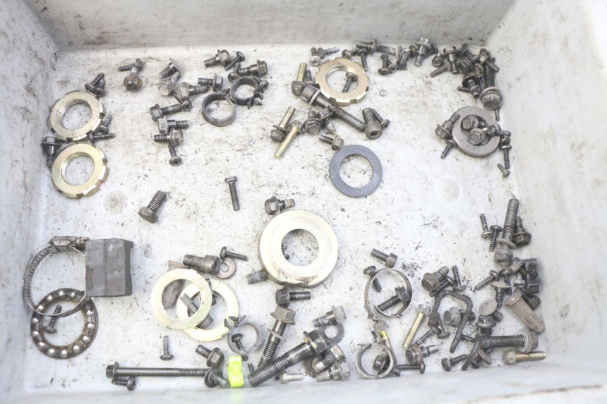photo de SACO DE PARAFUSOS E FIXADORES PEUGEOT KISBEE 2T 50 (2010 - 2017) - Detalhe da peça