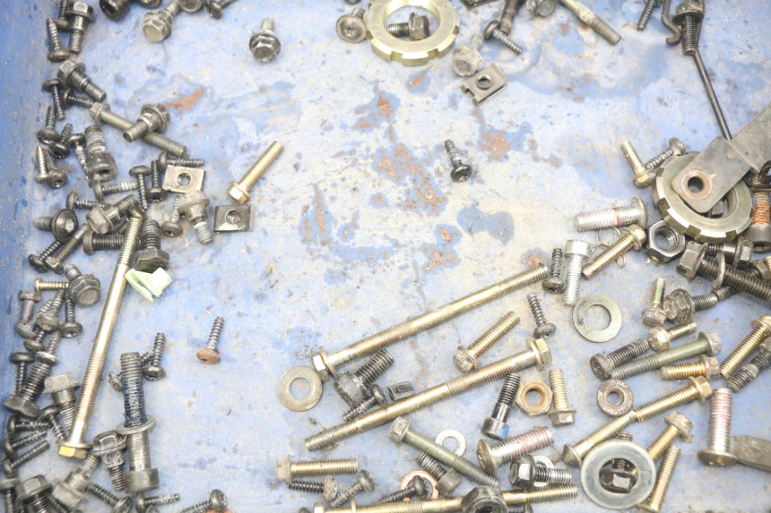 photo de SACO DE PARAFUSOS E FIXADORES PEUGEOT KISBEE 2T 50 (2010 - 2017) - Detalhe da peça