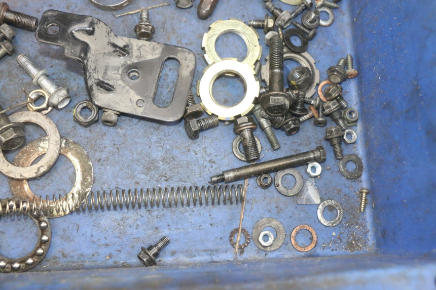photo de SACO DE PARAFUSOS E FIXADORES PEUGEOT KISBEE 2T 50 (2010 - 2017) - Detalhe da peça