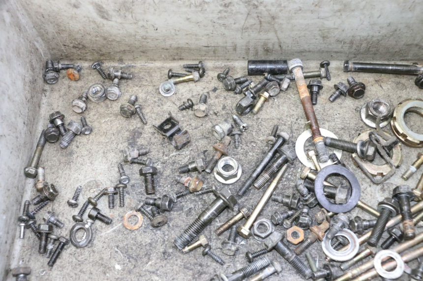 photo de SACO DE PARAFUSOS E FIXADORES PEUGEOT KISBEE 2T 50 (2010 - 2017) - Detalhe da peça