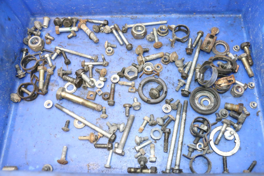 photo de SACO DE PARAFUSOS E FERRAGENS PEUGEOT KISBEE 2T 50 (2018 - 2022) - Detalhe da peça