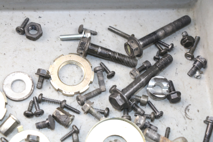 photo de SACO DE PARAFUSOS E FERRAGENS PEUGEOT KISBEE 4T 50 (2018 - 2022) - Detalhe da peça