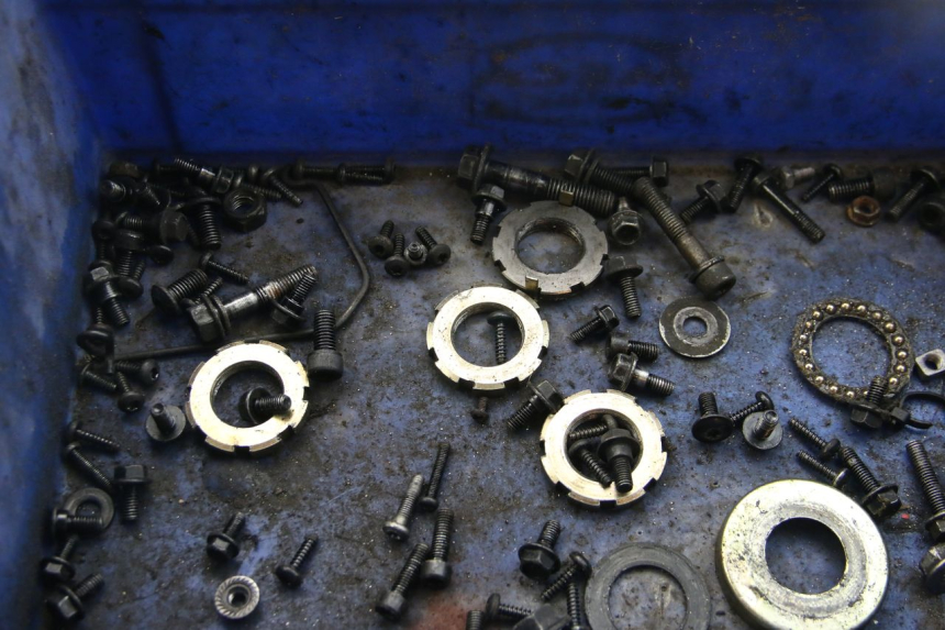 photo de SACO DE PARAFUSOS E FERRAGENS PEUGEOT KISBEE 4T 50 (2018 - 2022) - Detalhe da peça