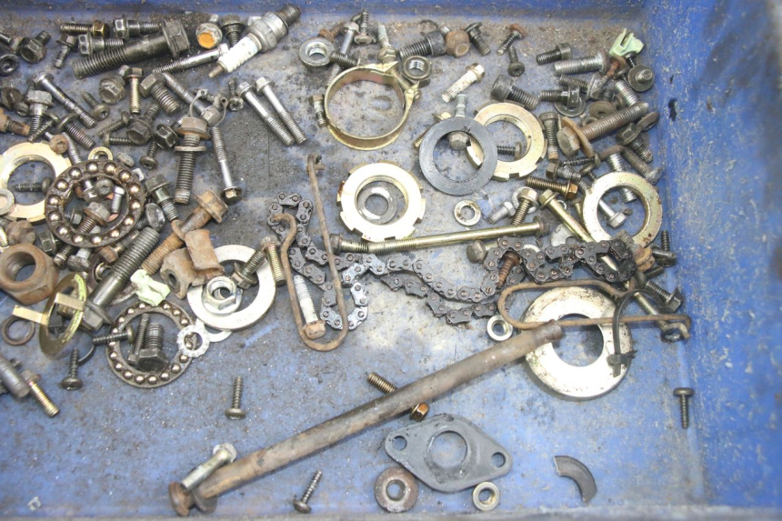 photo de SACO DE PARAFUSOS E FERRAGENS PEUGEOT KISBEE 4T 50 (2010 - 2017) - Detalhe da peça