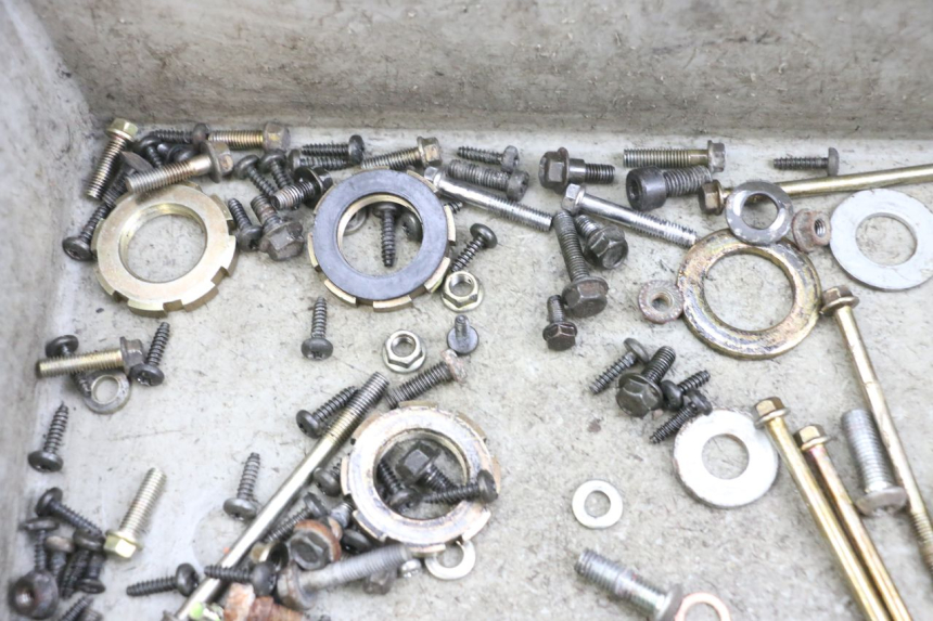 photo de SACO DE PARAFUSOS E FERRAGENS PEUGEOT KISBEE 4T 50 (2010 - 2017) - Vista geral