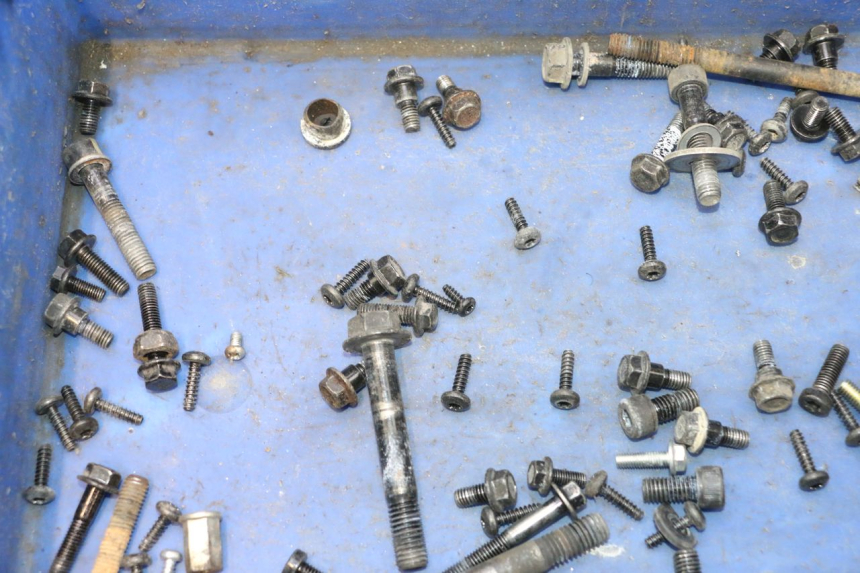 photo de SACO DE PARAFUSOS PARAFUSOS PEUGEOT KISBEE 4T 50 (2023 - 2026) - Zoom do estado de desgaste